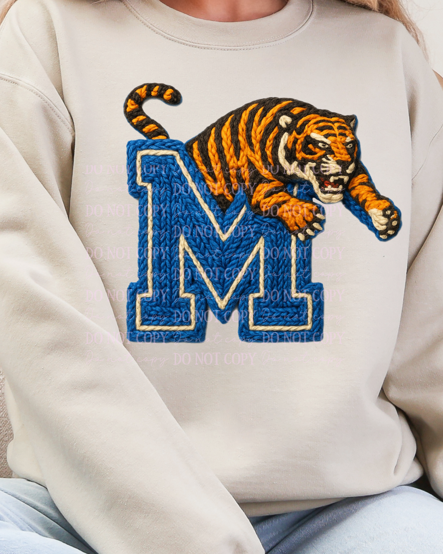 DTF Transfer Blue M Tigers Yarn