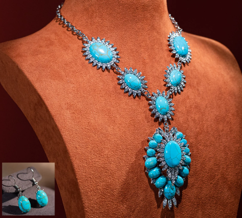 Rustic Couture Jewelry Set Bohemian Turquoise Pendant Necklace & Earrings